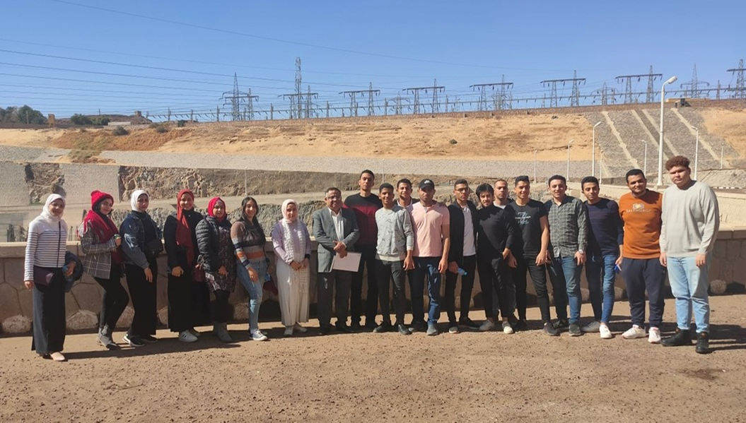 كلية الهندسة جامعة النهضة تنظم تدريباً لطلابها بشركة المحطات المائية لإنتاج الكهرباء بأسوان