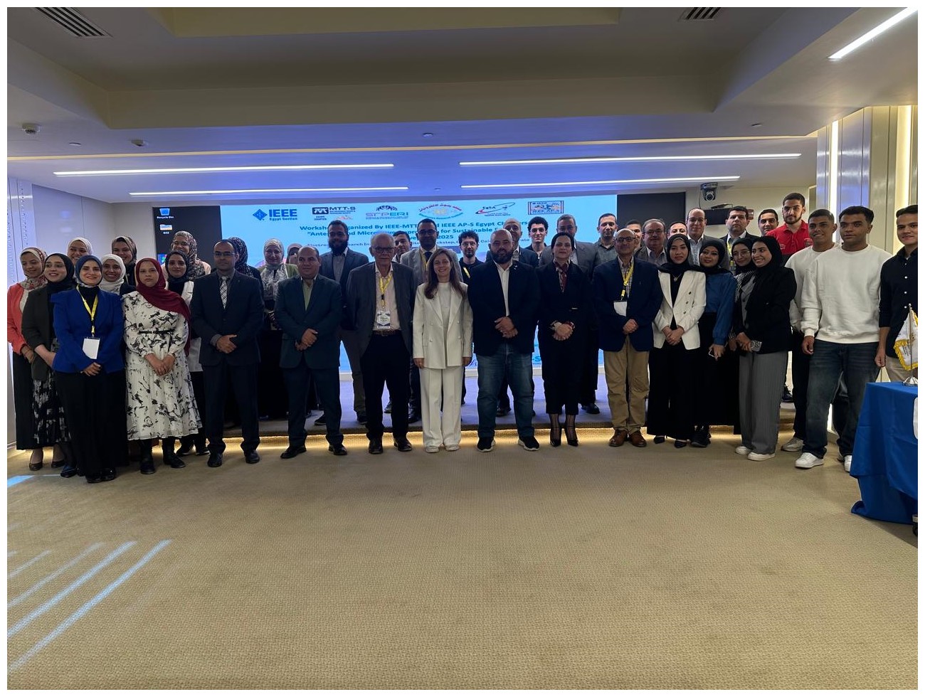 طلاب كلية علوم الحاسب يحصدون المركز الأول وجائزة “أفضل بوستر” على مستوى الجامعات المصرية